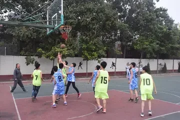 为什么篮球教练要不断改进训练方法_0